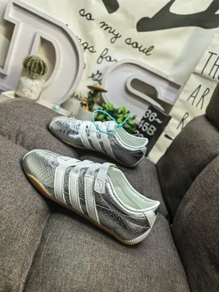 Adidas Spezial Silver White Laceless Strap Closure Metallic Snakeskin-Textured Upper Lifestyle Sneakers 7