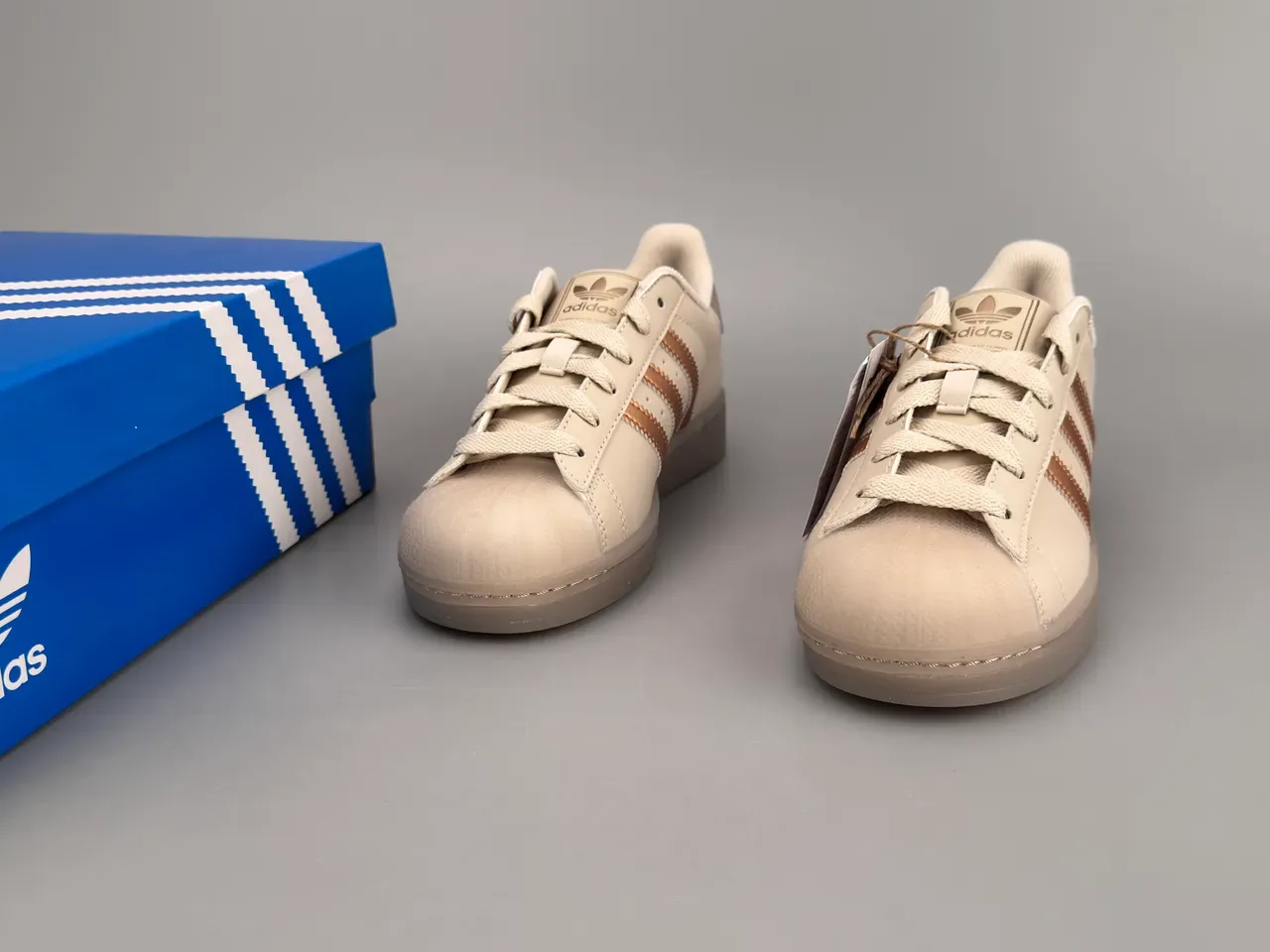 Adidas Superstar Beige Gold Shell-Toe Metallic Three Stripes Lifestyle Sneakers 7