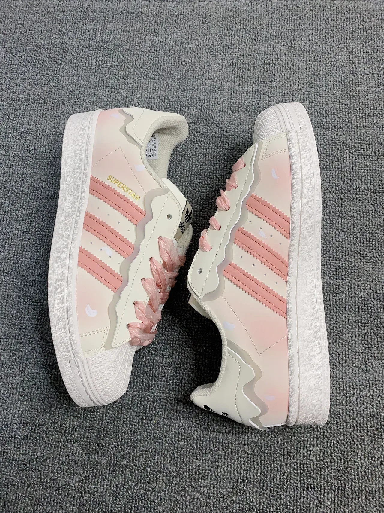 Adidas Superstar Pink Floral Wavy Collar Lifestyle Sneakers 4