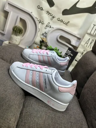 Adidas Superstar White and Pink Lifestyle Sneakers 7