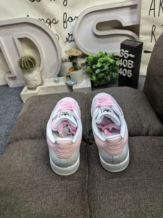 Adidas Superstar White and Pink Lifestyle Sneakers 8