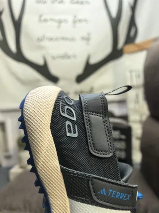 Adidas Terrex Sandales Casuales Bleu Beige Haut en Maille Fermeture à Lacets 3