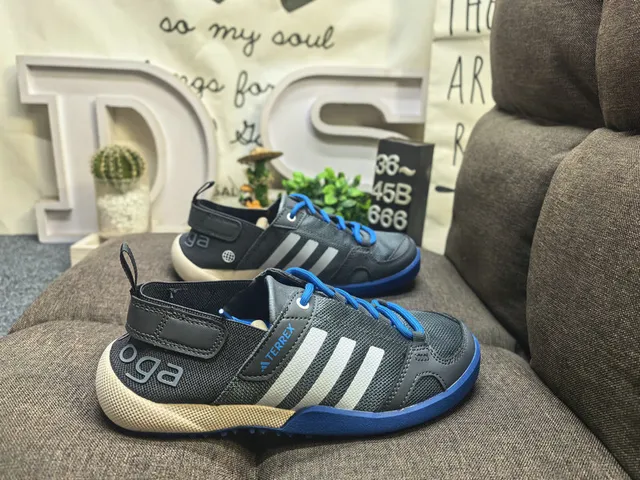 Adidas Terrex Sandales Casuales Bleu Beige Haut en Maille Fermeture à Lacets 11