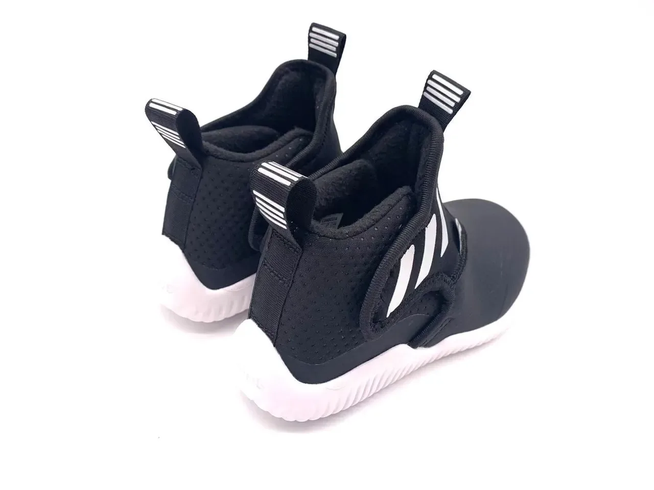 Adidas Three-Stripe Slip-On Water-Style Kids Lifestyle Sneakers 23