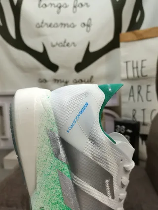 Adidas White and Green Three-Stripe Lifestyle Sneakers 3