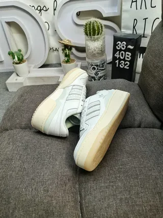 Adidas White Beige Low-Top Platform Sole Lifestyle Sneakers 6