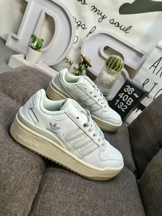 Adidas White Beige Low-Top Platform Sole Lifestyle Sneakers 9