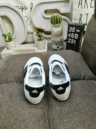 Adidas White Black Laceless Low-Top Three-Stripe Side Panel Lifestyle Sneakers 8