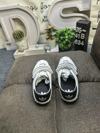 Adidas White Black Laceless Velcro Strap Lifestyle Sneakers 8
