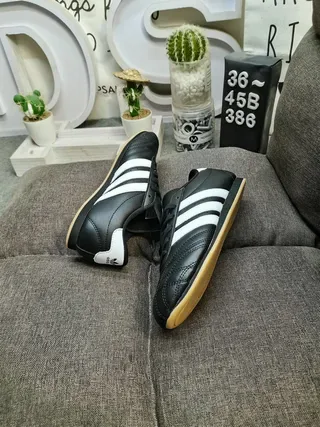 Adidas White Black Low-Top Leather Upper Lifestyle Sneakers 16