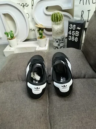 Adidas White Black Low-Top Leather Upper Lifestyle Sneakers 18