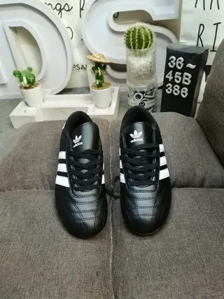 Adidas White Black Low-Top Leather Upper Lifestyle Sneakers 20