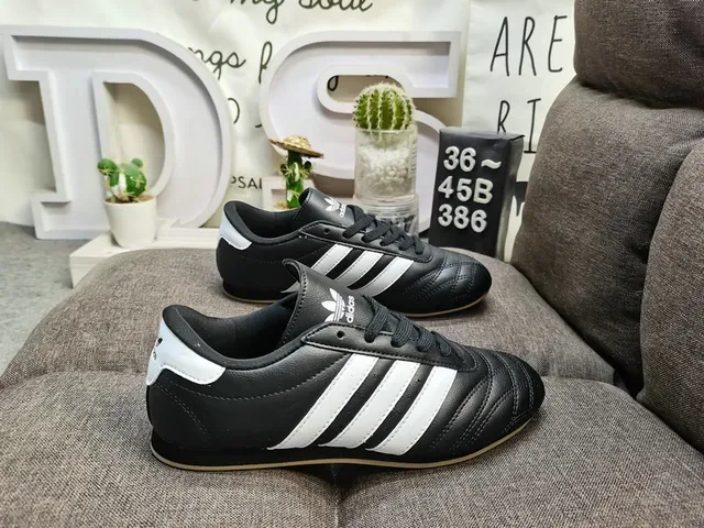 Adidas White Black Low-Top Leather Upper Lifestyle Sneakers 21