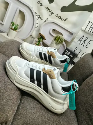 Adidas White Black Low-Top Three-Stripe Side Panel Lifestyle Sneakers 7