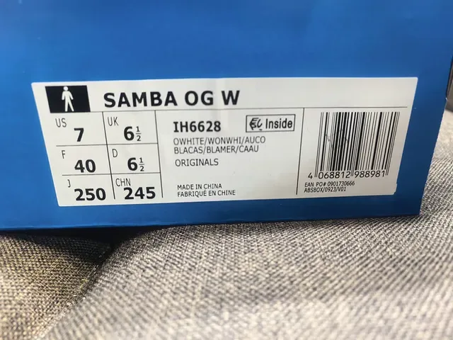 Adidas White Black Mesh Upper Three-Stripe Side Branding Lifestyle Sneakers 12