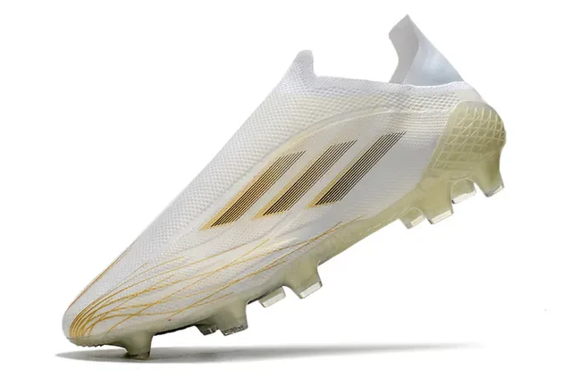 Adidas Chaussures de football blanches dorées avec upper en tricot rayures métalliques pour terrain ferme 3