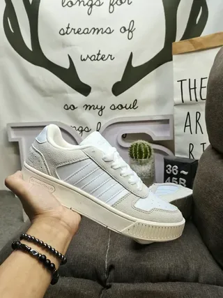 Adidas White Gold Low-Top Striped Side Panel Lifestyle Sneakers 5