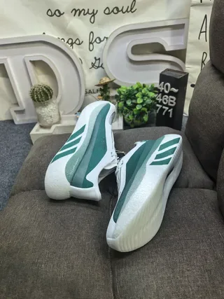 Adidas White Green Knit Upper Sculpted Midsole Lifestyle Sneakers 6