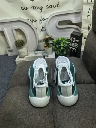 Adidas White Green Knit Upper Sculpted Midsole Lifestyle Sneakers 8