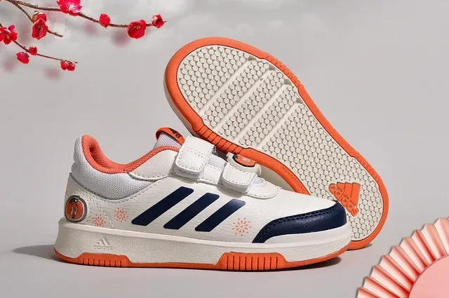 Adidas White Low-Top Velcro Strap Closure Lifestyle Sneakers 8