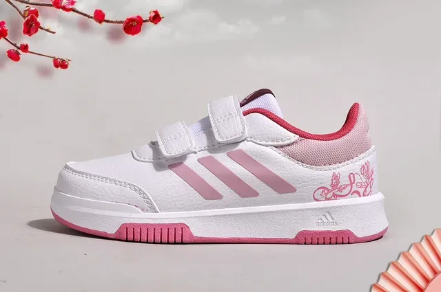 Adidas White Low-Top Velcro Strap Closure Lifestyle Sneakers 9