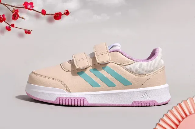 Adidas White Low-Top Velcro Strap Closure Lifestyle Sneakers 15