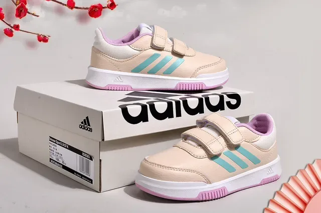 Adidas White Low-Top Velcro Strap Closure Lifestyle Sneakers 19
