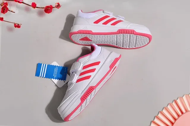 Adidas White Low-Top Velcro Strap Closure Lifestyle Sneakers 23