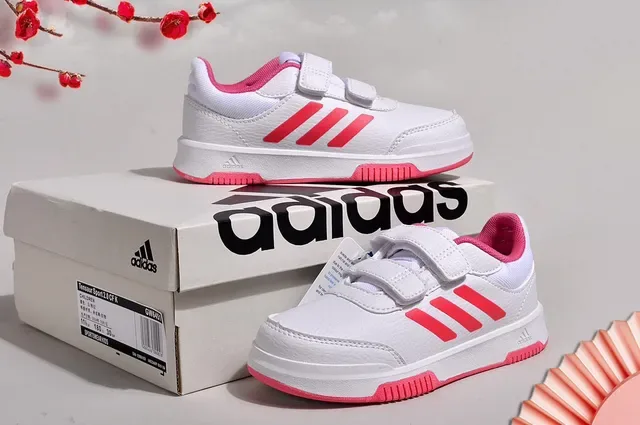 Adidas White Low-Top Velcro Strap Closure Lifestyle Sneakers 24