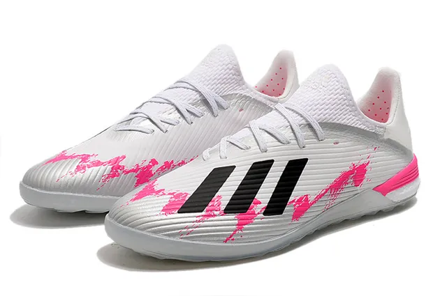 Adidas Blanc Rose Tissu tricoté côtelé Supérieur Semelle hexagonale Chaussures de football turf 18