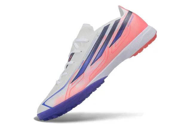 Adidas Chaussures de football turf blanches et violettes à l'empeigne synthétique low-cut avec overlay en dégradé 3