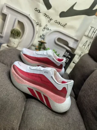 Adidas White Red Laceless Slip-On Sculpted Boost Midsole Lifestyle Sneakers 7