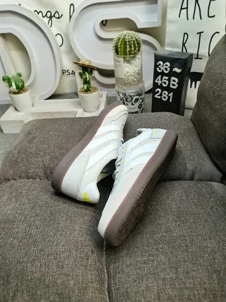 Adidas White Red Low-Top Cupsole Lifestyle Sneakers 6