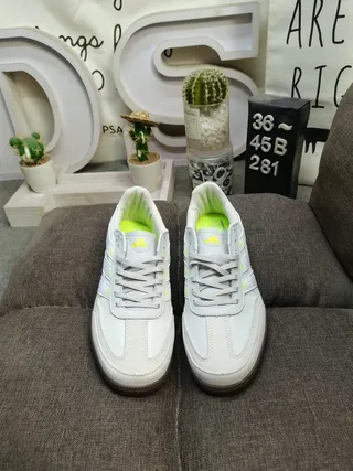 Adidas White Red Low-Top Cupsole Lifestyle Sneakers 10
