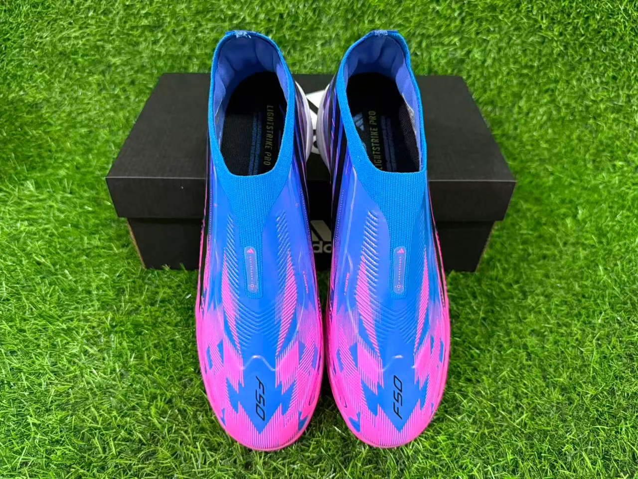 Adidas X Sapatos de futebol de grama com upper sock-fit rosa roxo com overlay de degradê iridescente 5