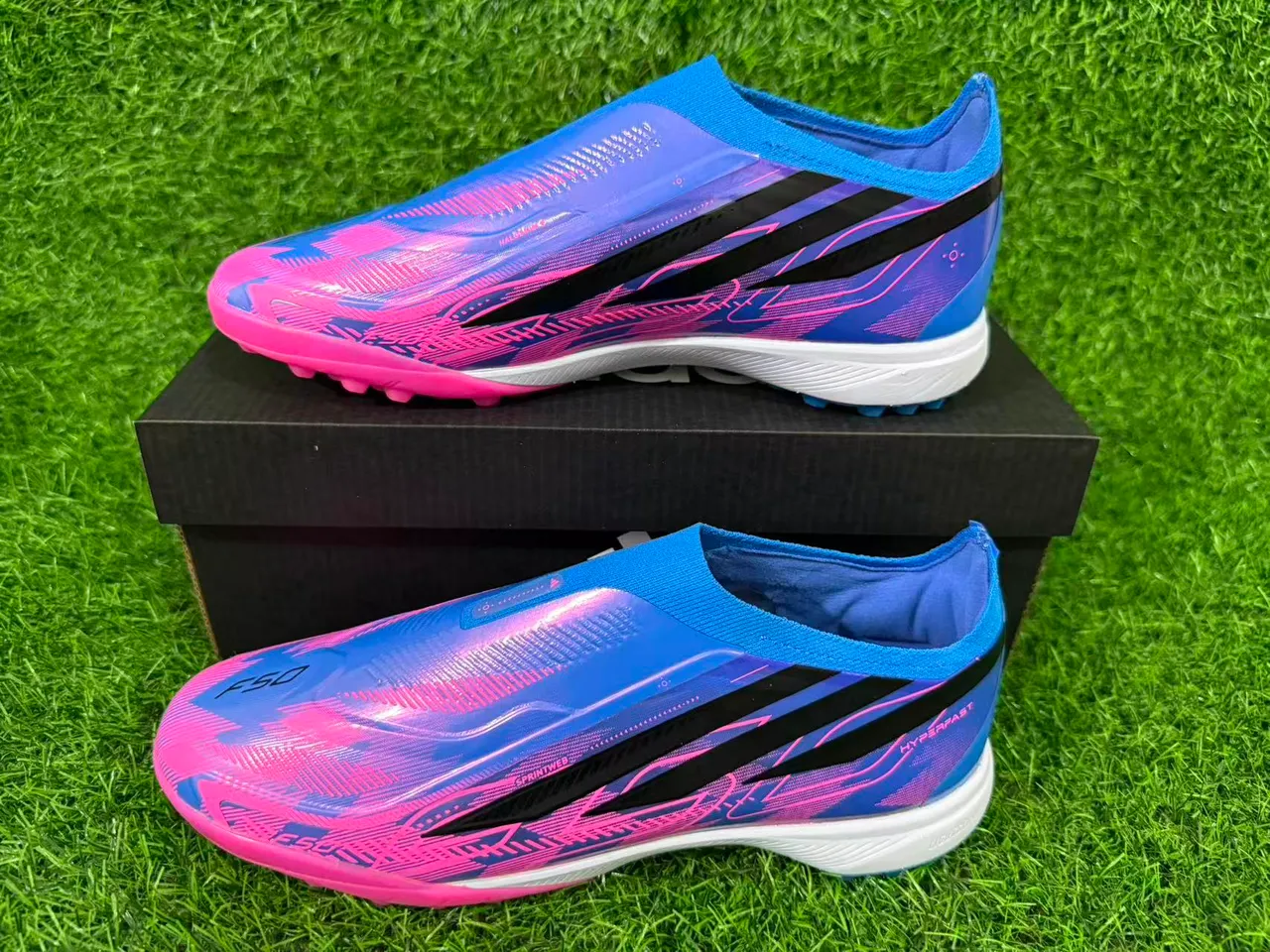 Adidas X Sapatos de futebol de grama com upper sock-fit rosa roxo com overlay de degradê iridescente 8