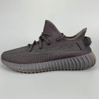 Adidas Yeezy Boost 350 चार्बन ग्रे लाइफस्टाइल स्नीकर