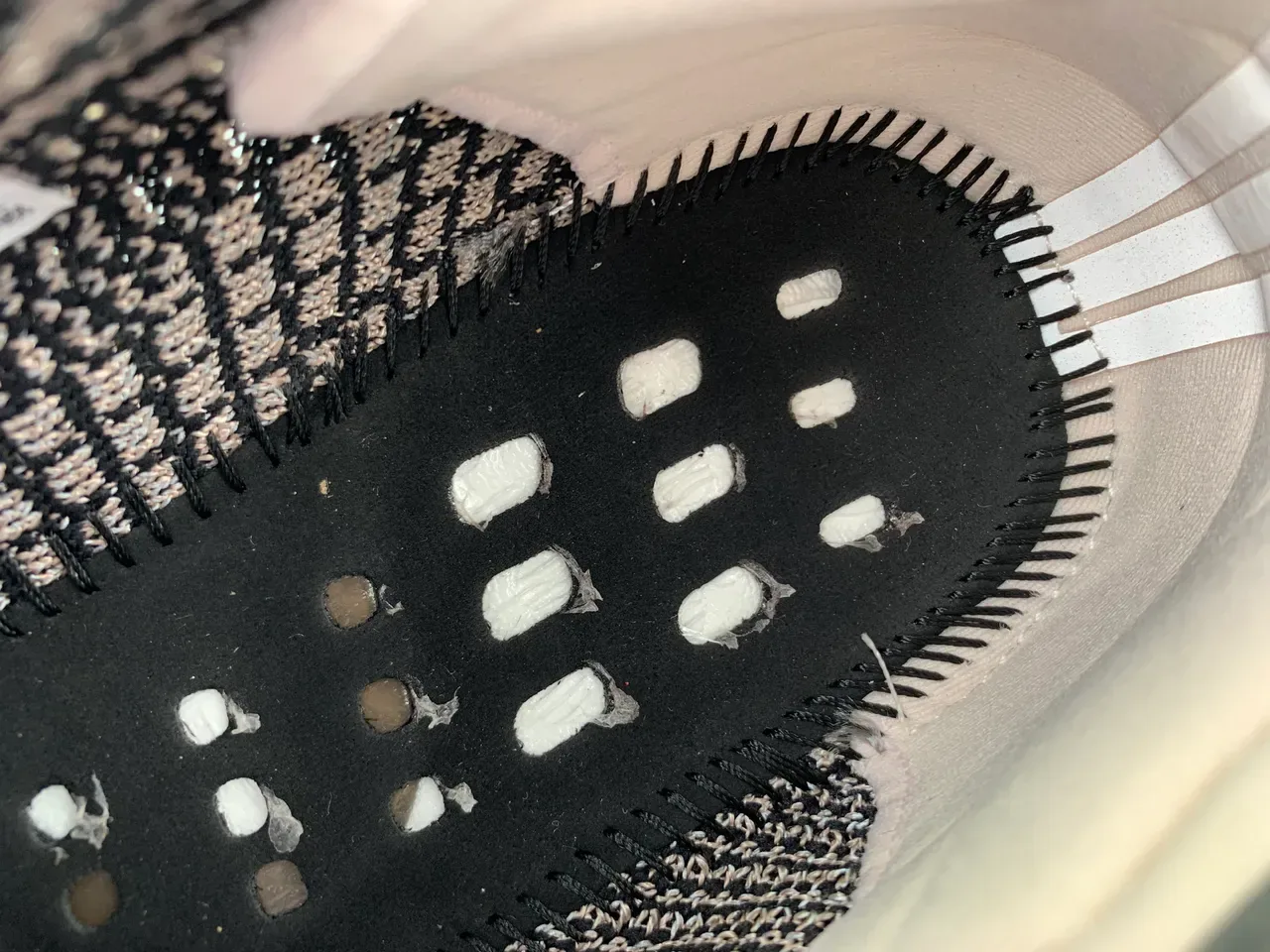 Adidas Yeezy Boost 350 V2 Multicolor Malha Lifestyle Tênis 3