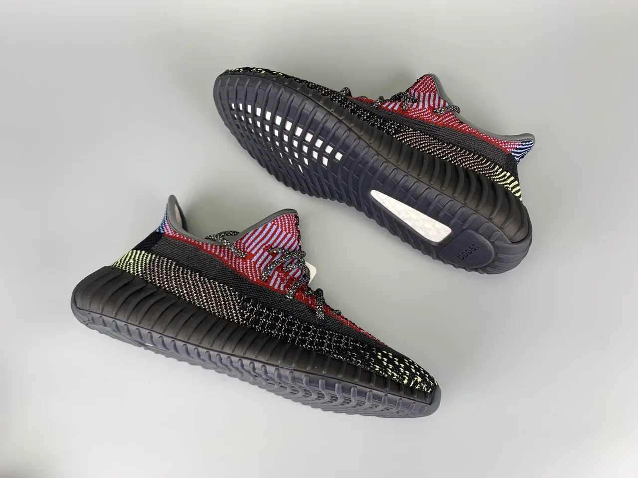 Adidas Yeezy Boost 350 V2 Multicolor Malha Lifestyle Tênis 10