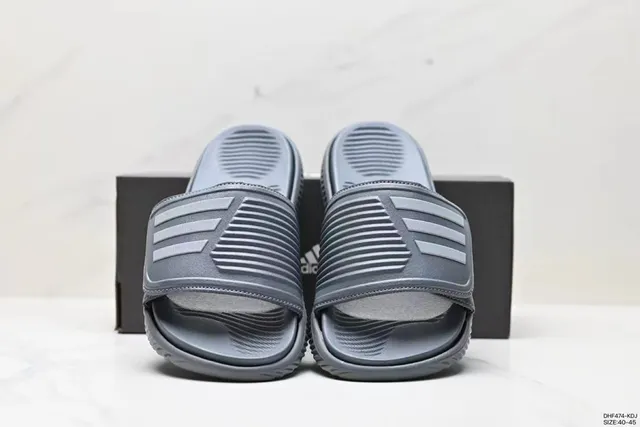 Adidas Yeezy Slide Dark Gray Slippers 3