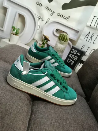 Adidas Yellow White Low-Top Suede-Like Upper Lifestyle Sneakers 19