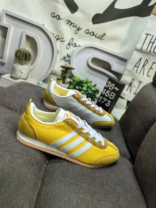Adidas Amarelo Branco Retro Runner Três Listras Painel Lateral Sneakers Lifestyle 9