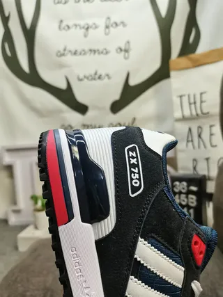 Adidas ZX 750 Navy Blue White Red Lifestyle Sneakers 3