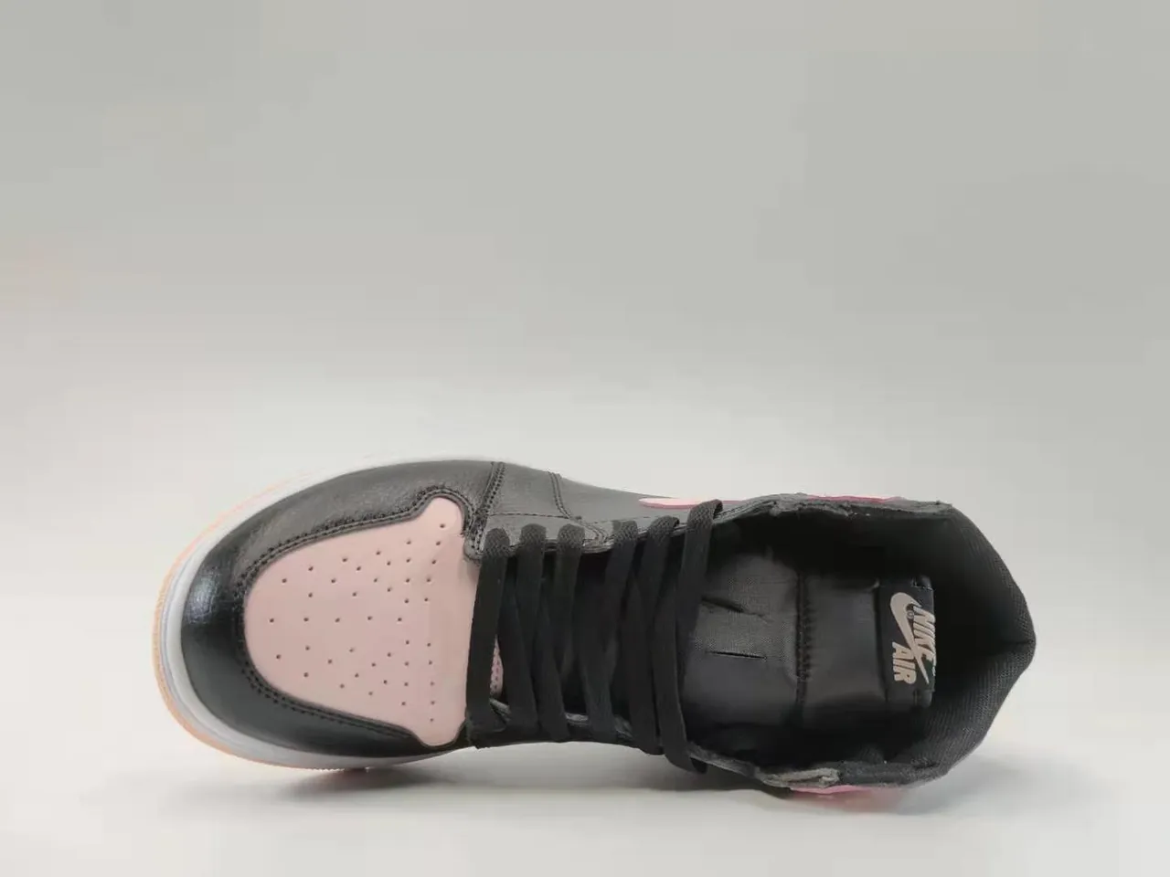 Air Jordan 1 Black Pink Lifestyle Basketball Shoes 4