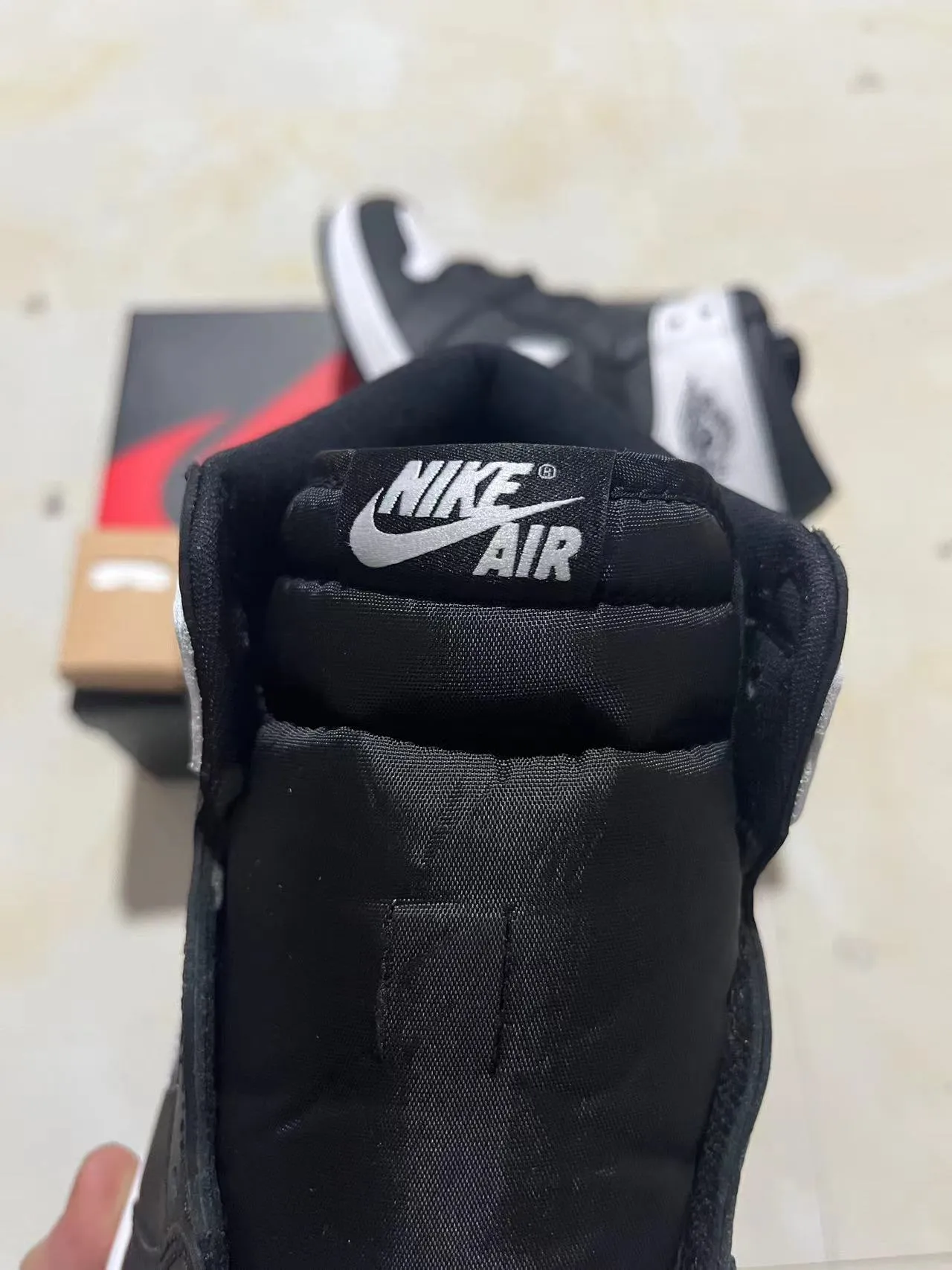 Air Jordan 1 Black White Basketball Shoes 4