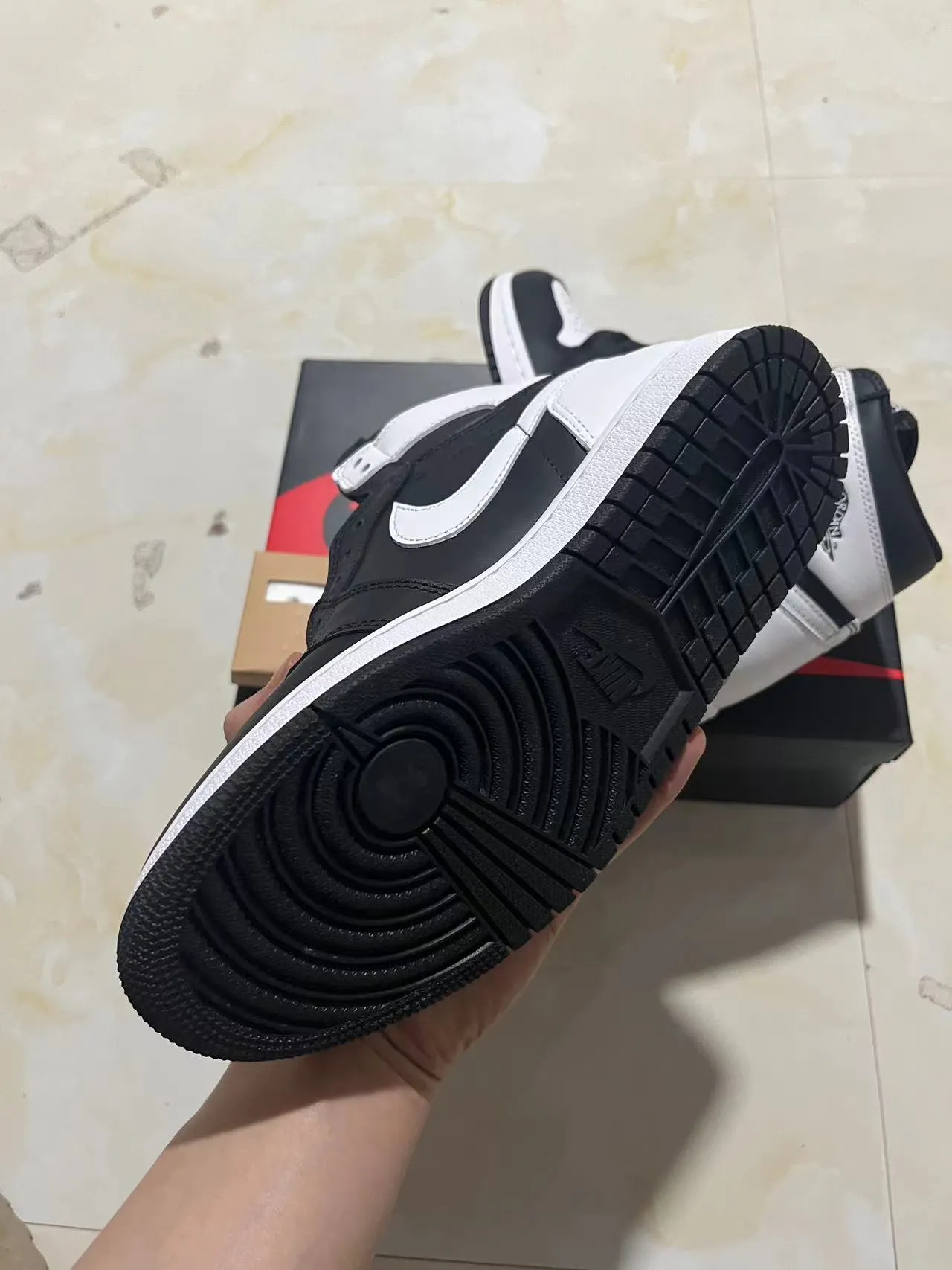 Air Jordan 1 Black White Basketball Shoes 6