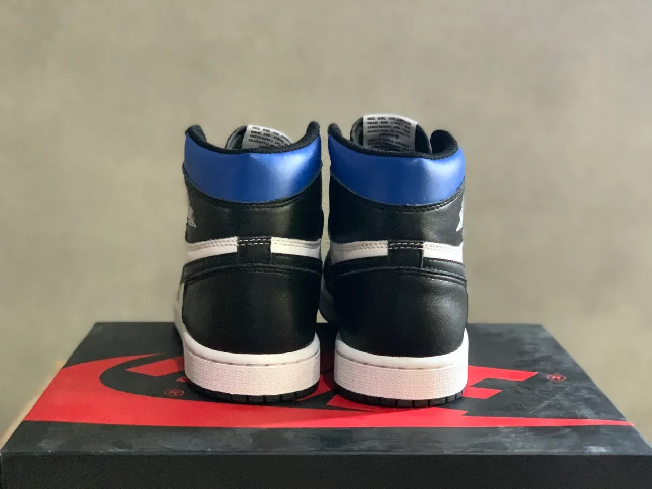 Air Jordan 1 Chaussures de Basketball Noir Blanc Bleu Royal 3