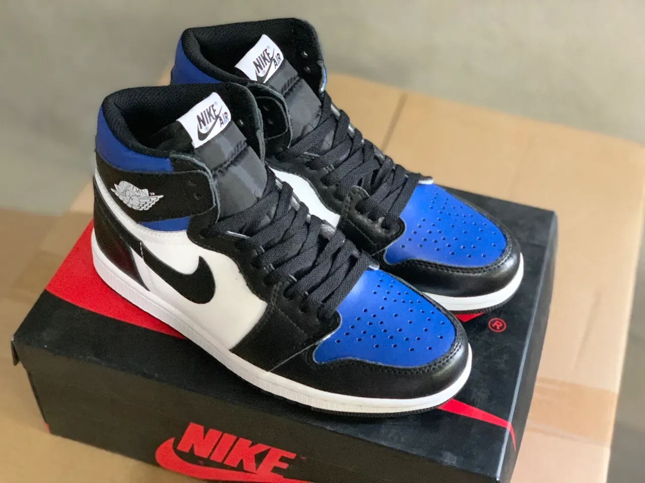 Air Jordan 1 Chaussures de Basketball Noir Blanc Bleu Royal 5