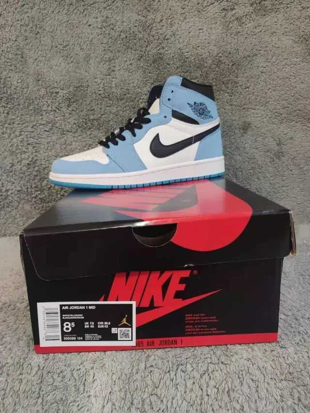 Air Jordan 1 High Tênis de Basquete Azul Claro Branco Preto 3
