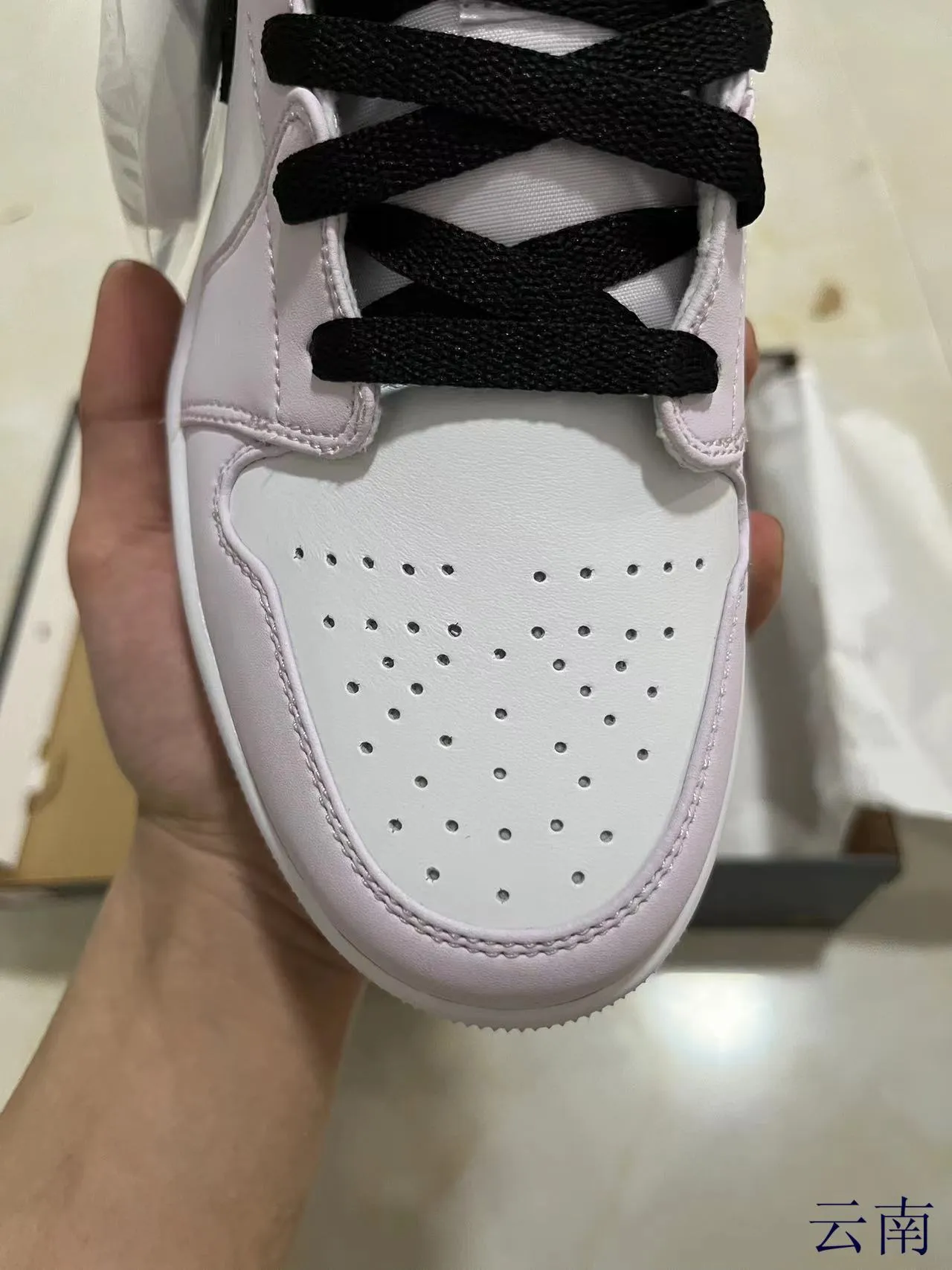 Air Jordan 1 High Purple White Black Basketball Shoes 3